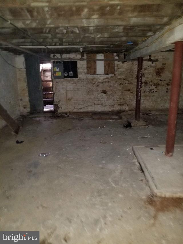 GARWYN OAKS - Residential