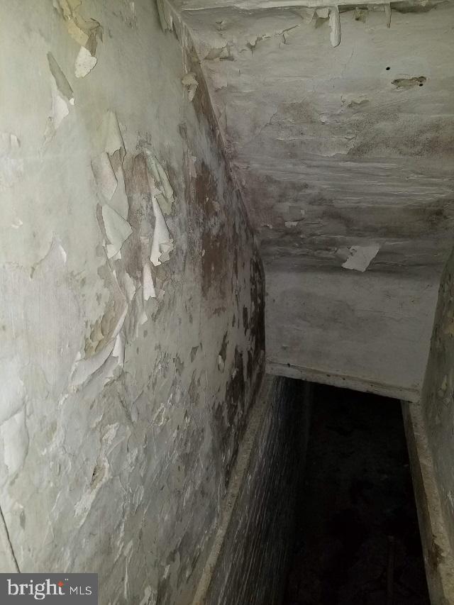 GARWYN OAKS - Residential