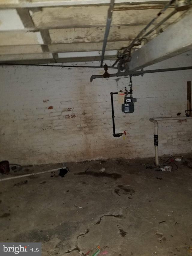 GARWYN OAKS - Residential