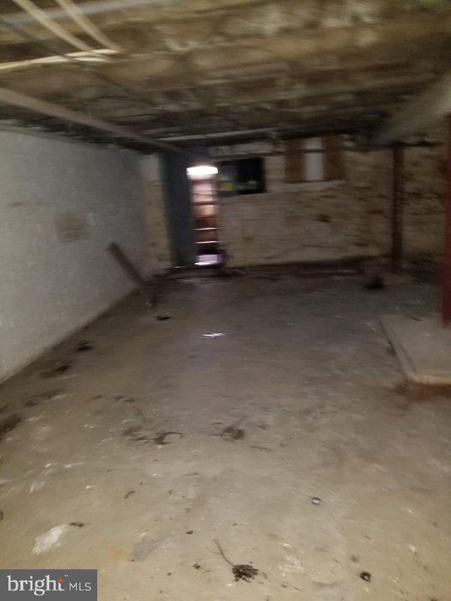 GARWYN OAKS - Residential