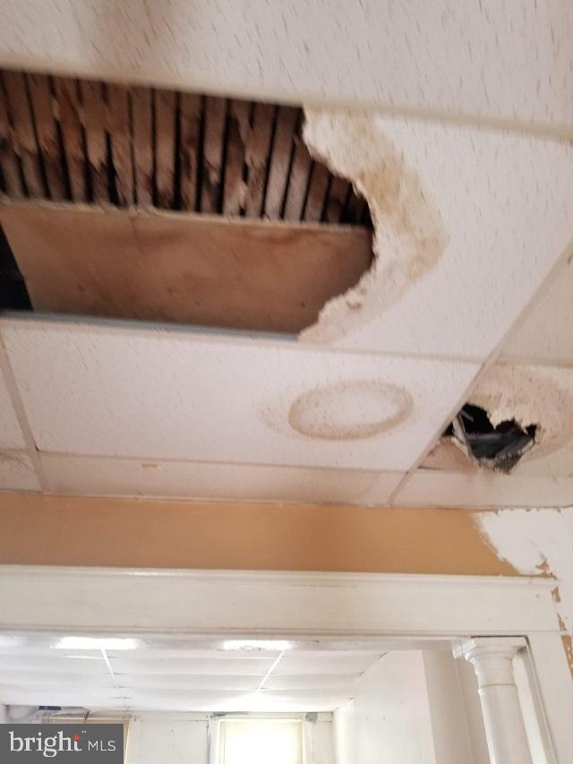 GARWYN OAKS - Residential