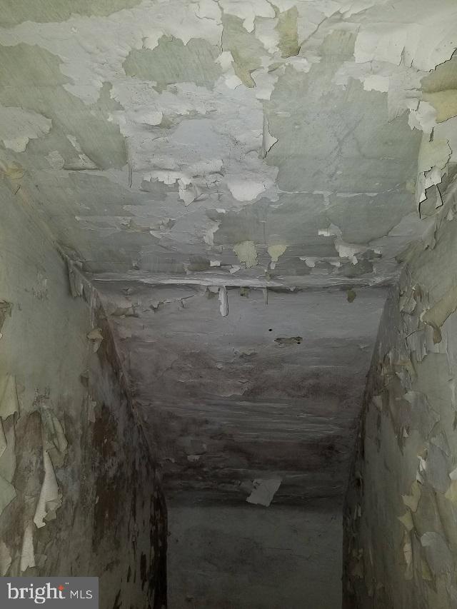 GARWYN OAKS - Residential