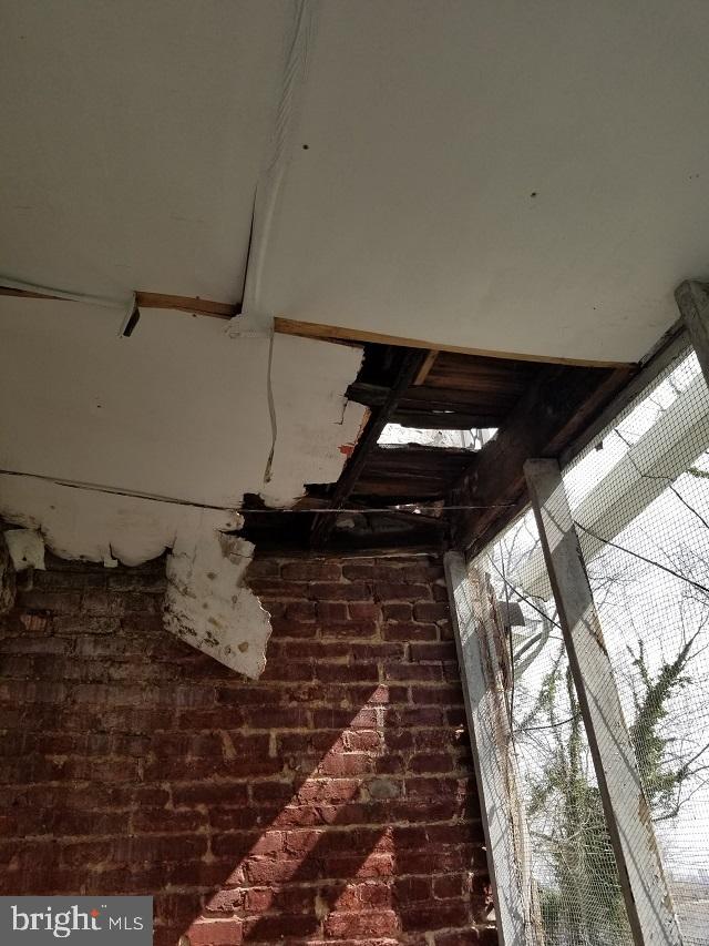 GARWYN OAKS - Residential