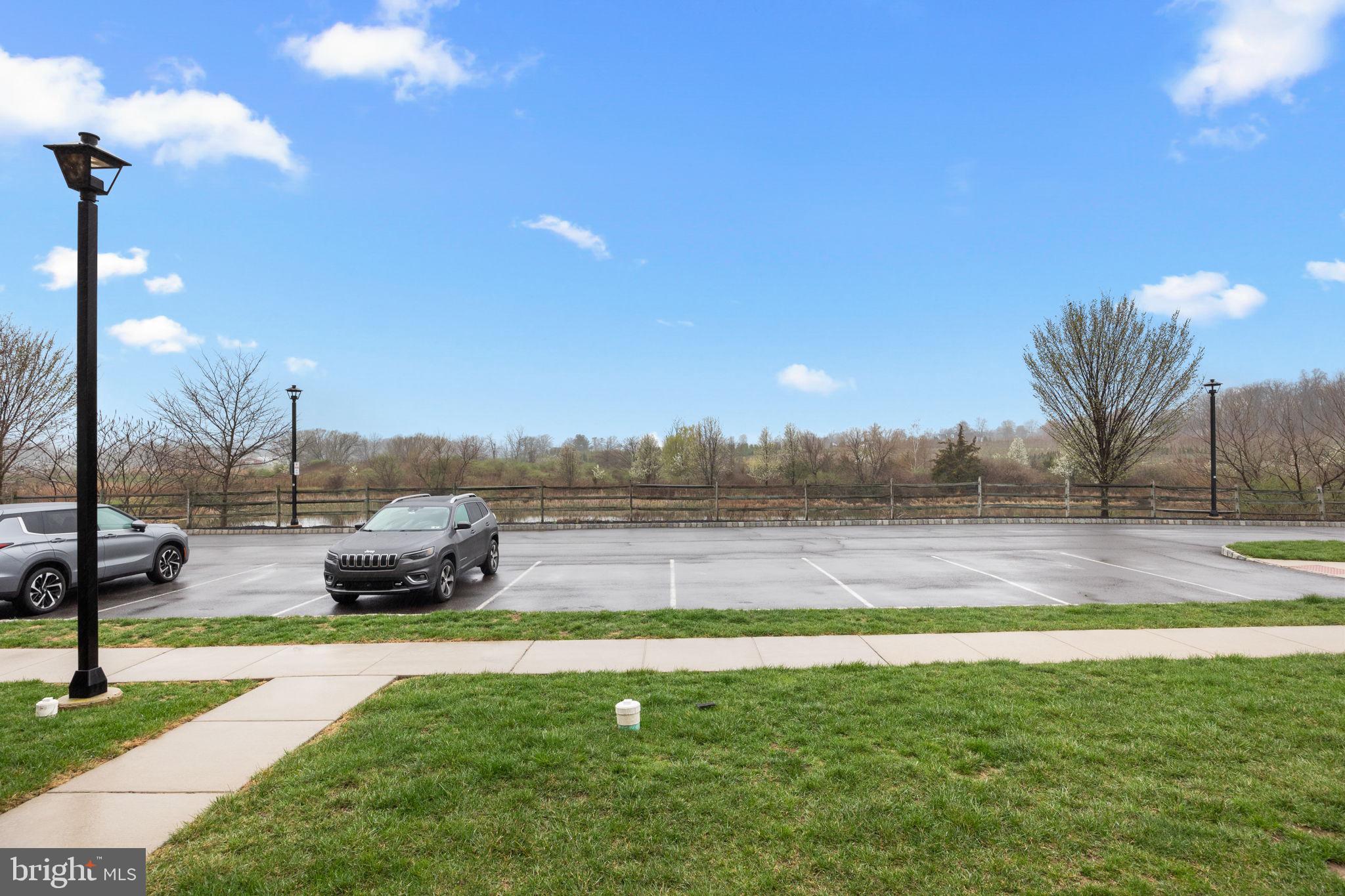 CARRIAGE HILL - Residential Lease