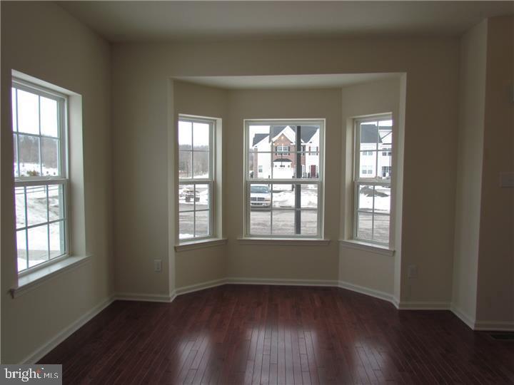 CARRIAGE HILL - Residential Lease