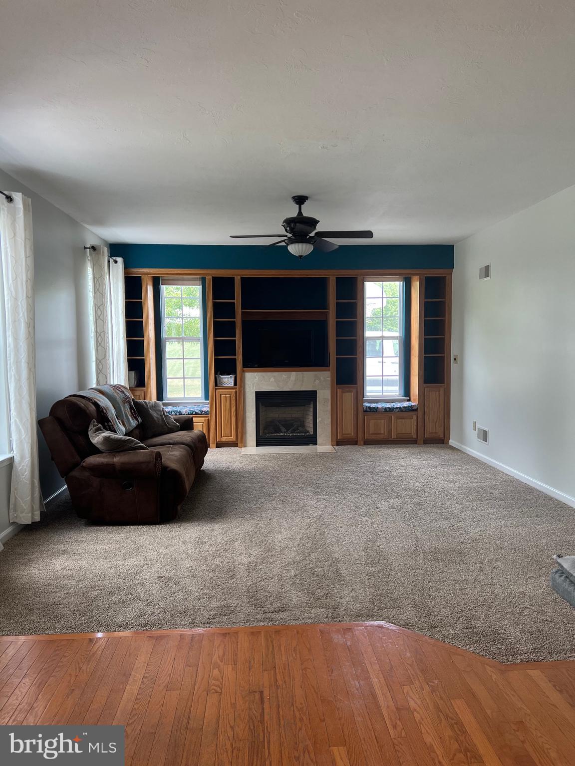 MAYERS SUMMIT - Residential