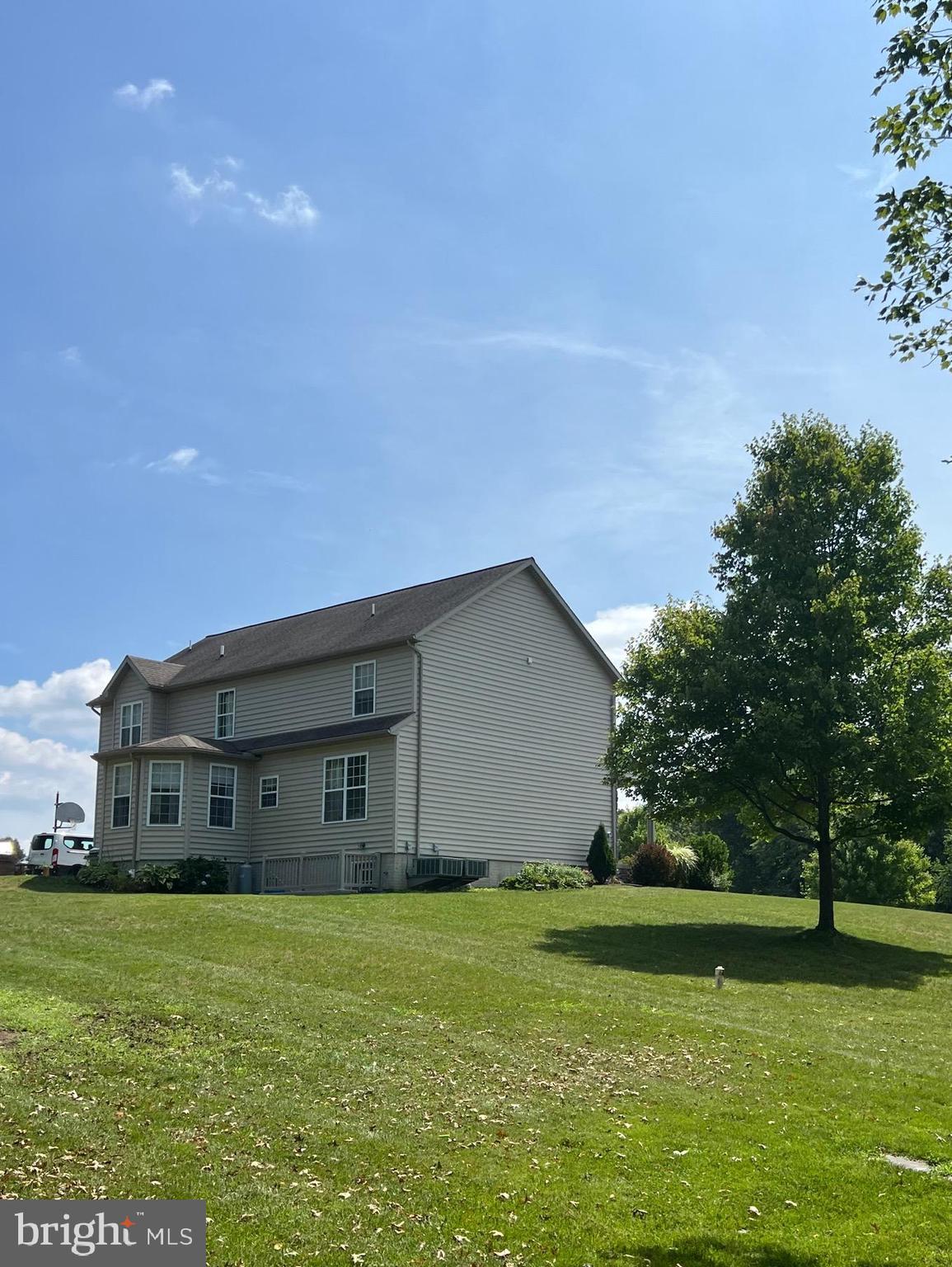 MAYERS SUMMIT - Residential