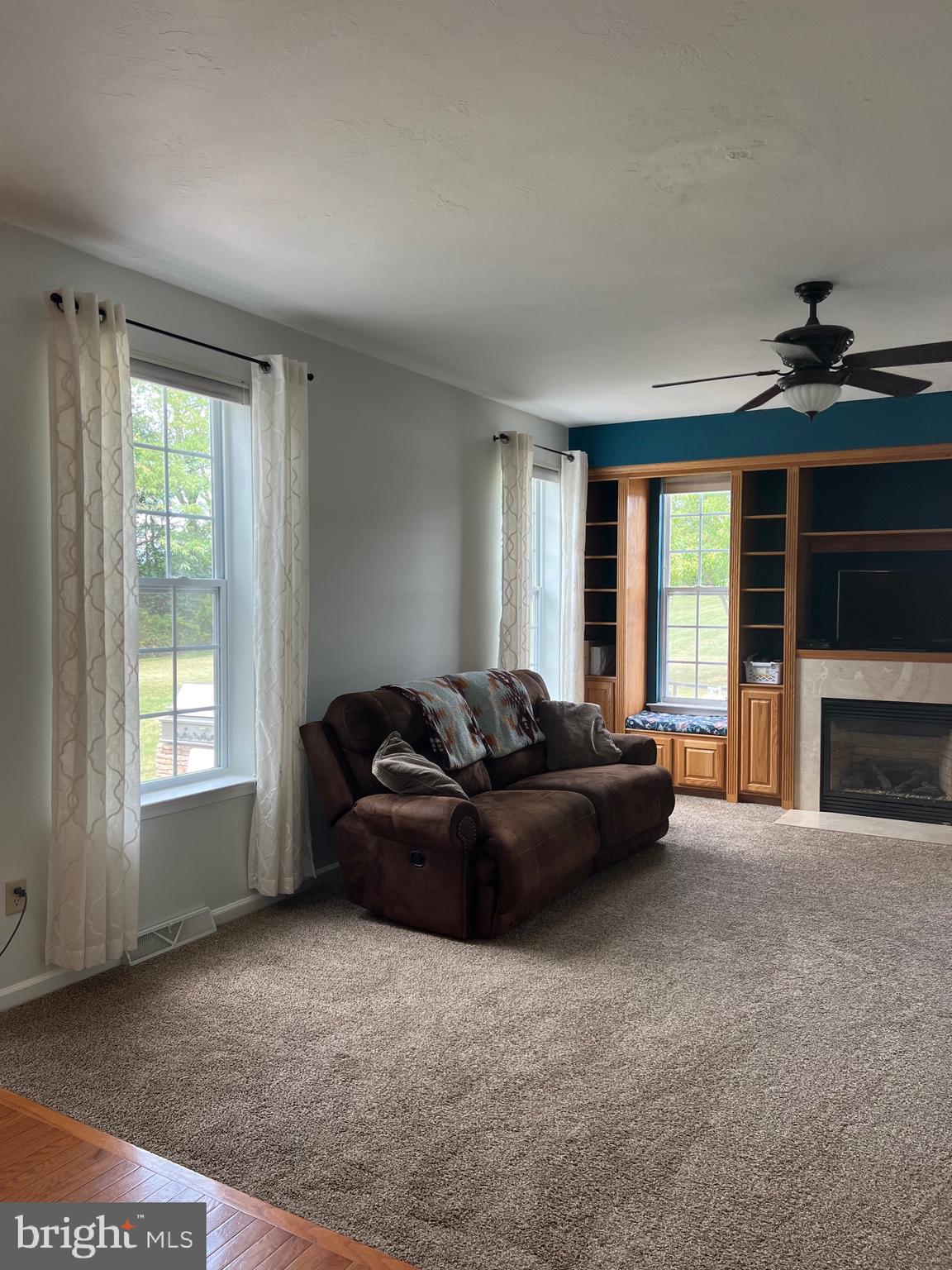 MAYERS SUMMIT - Residential