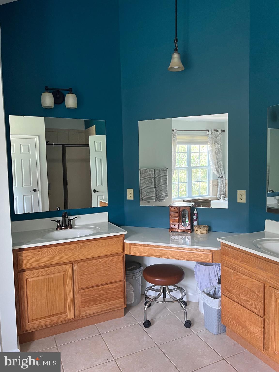 MAYERS SUMMIT - Residential