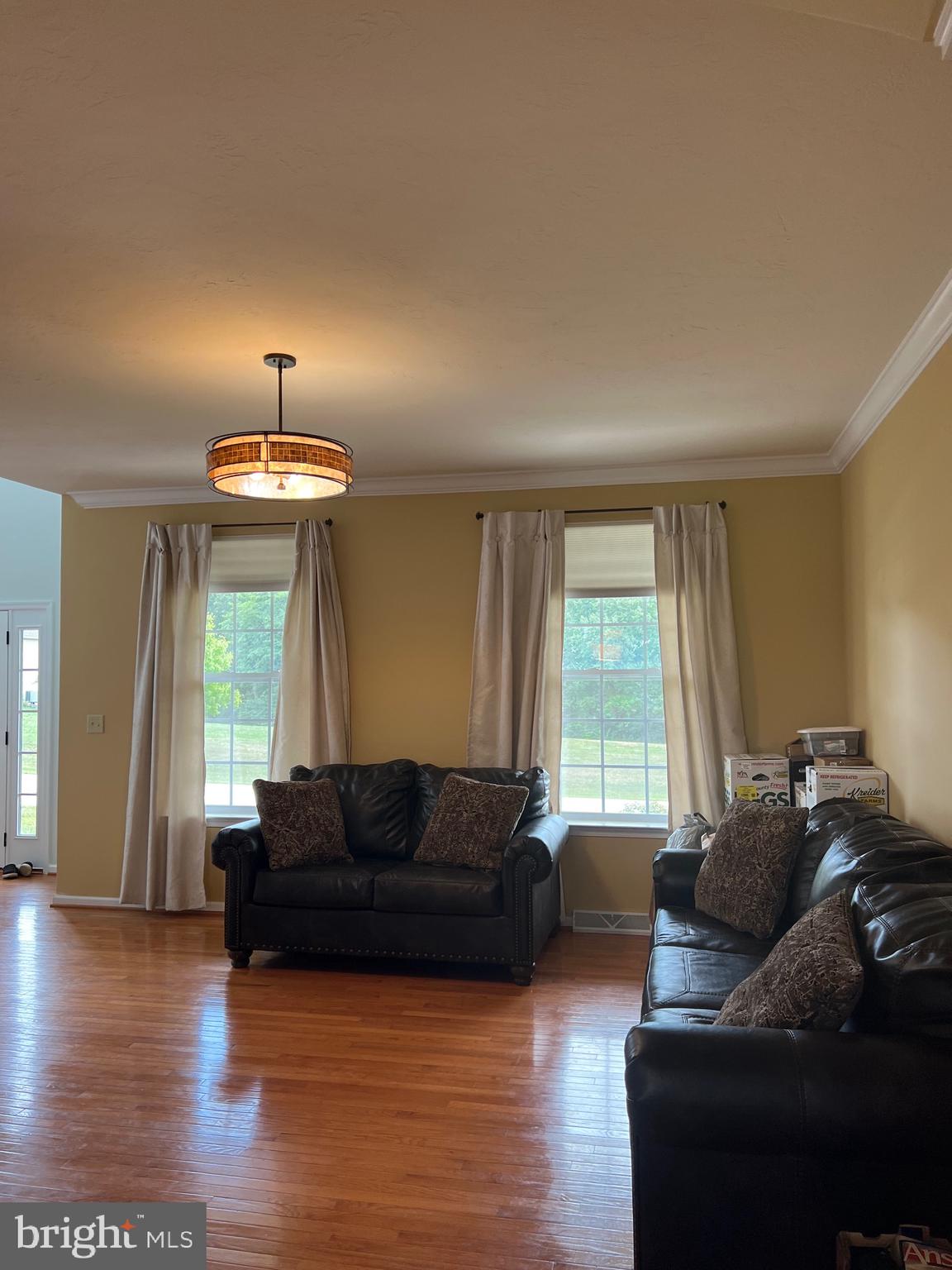 MAYERS SUMMIT - Residential