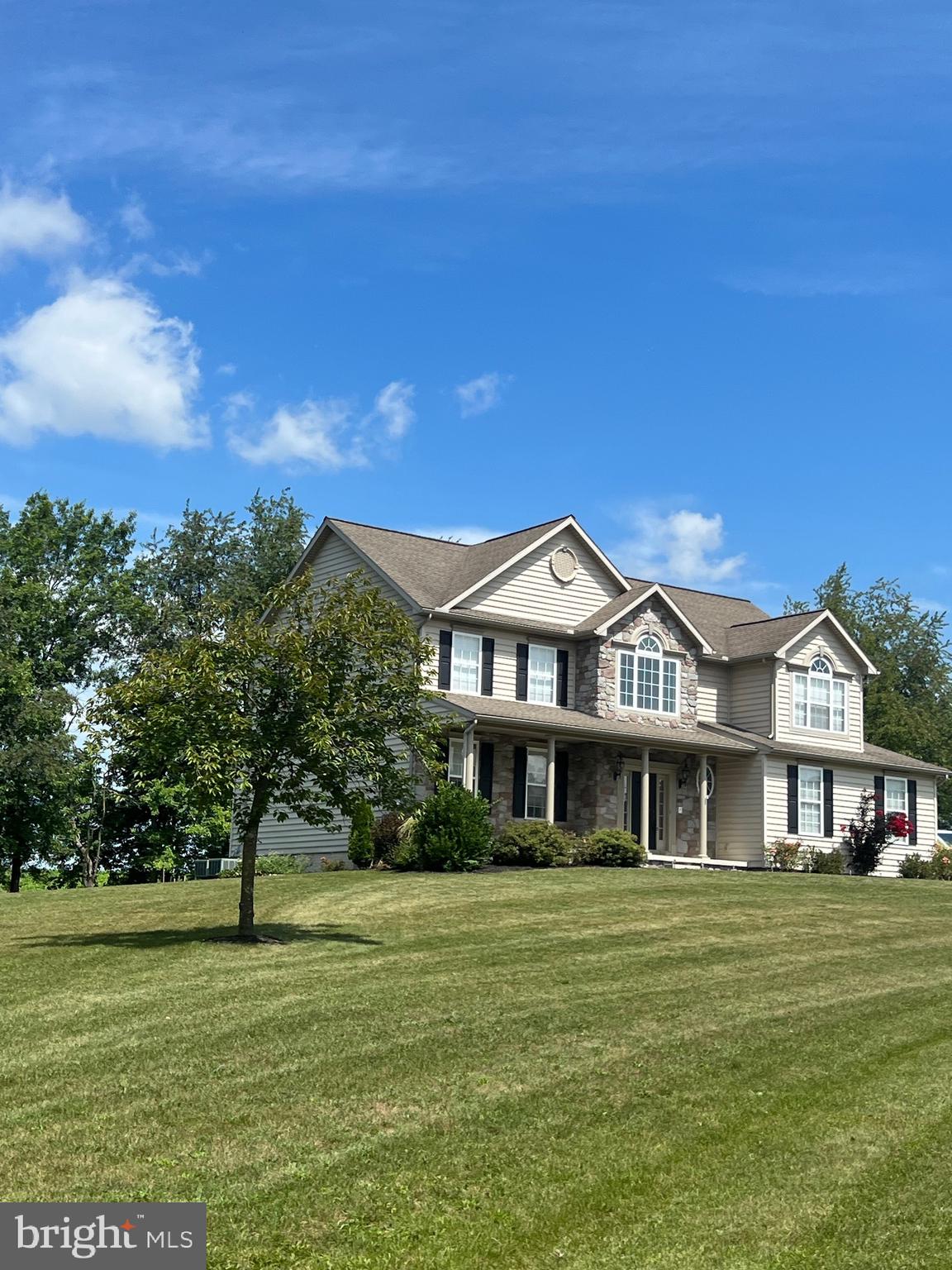 MAYERS SUMMIT - Residential