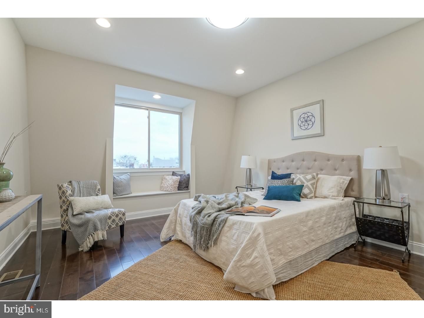 POINT BREEZE - Residential