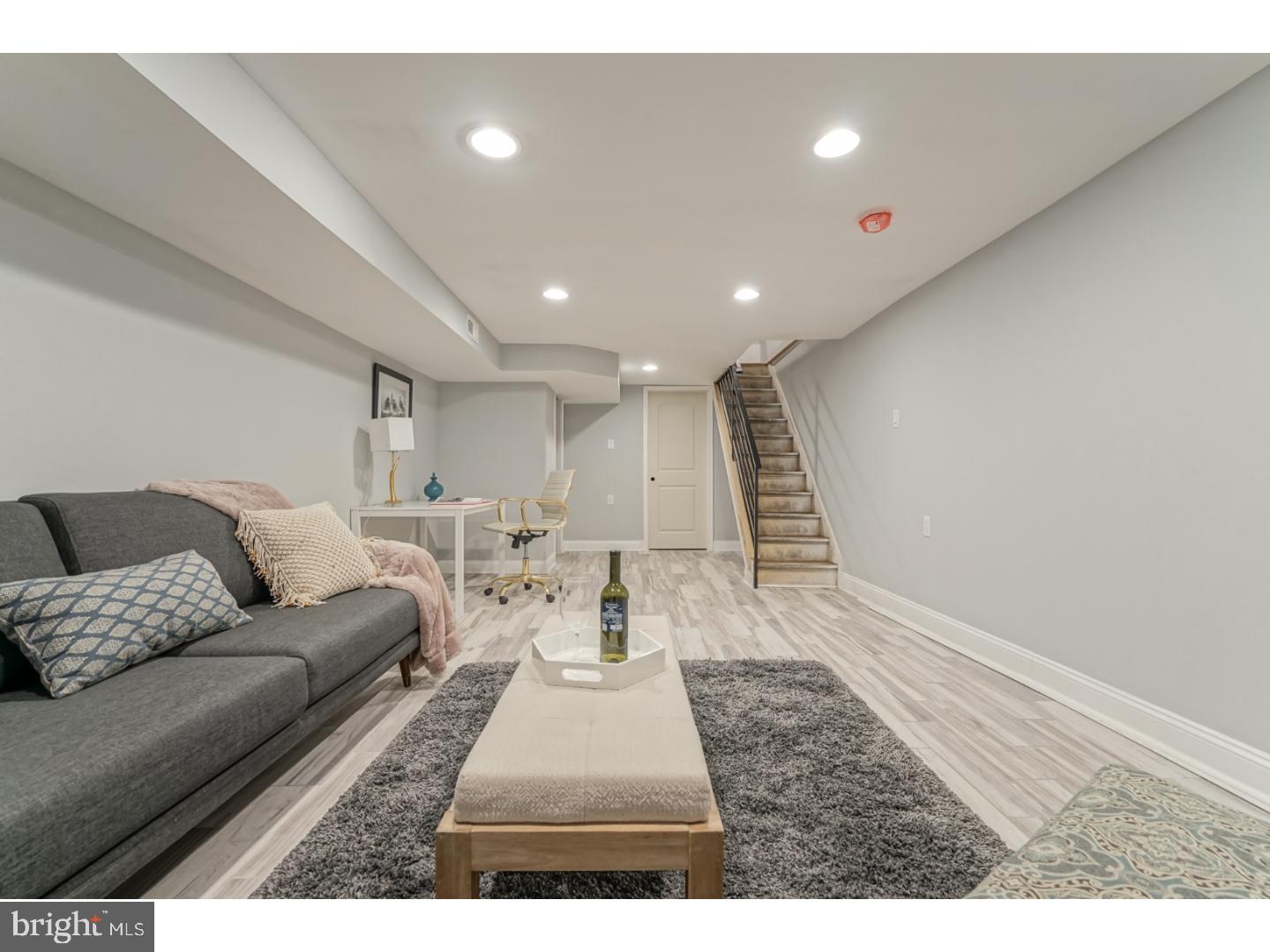 POINT BREEZE - Residential