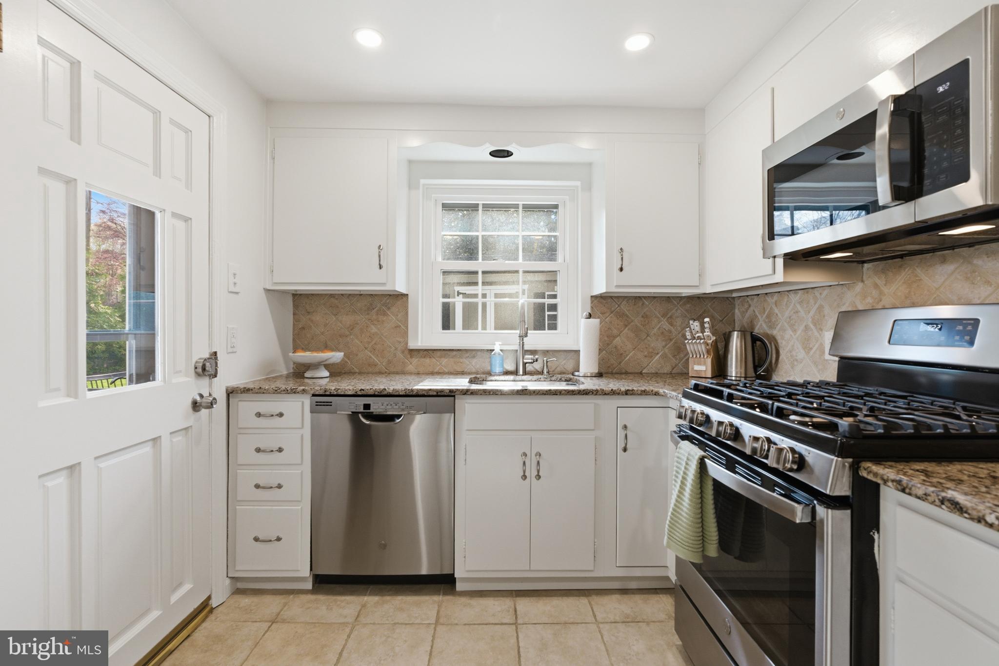 SHORTRIDGE - Residential