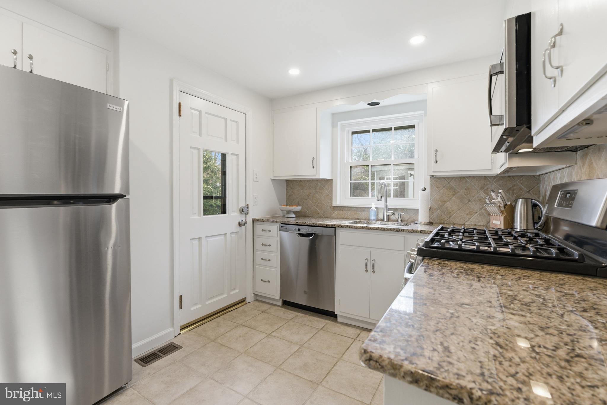 SHORTRIDGE - Residential