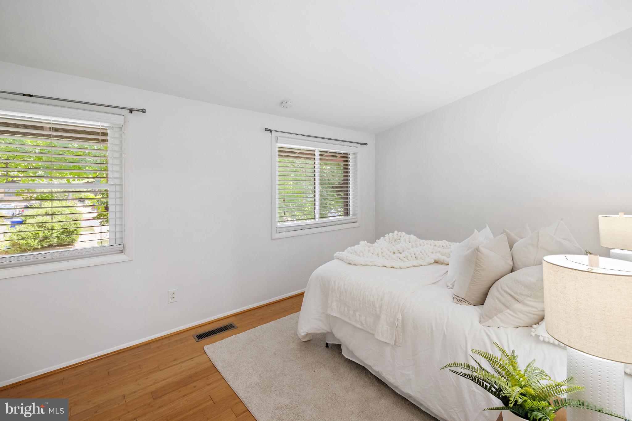 JEFFERS GLEN - Residential