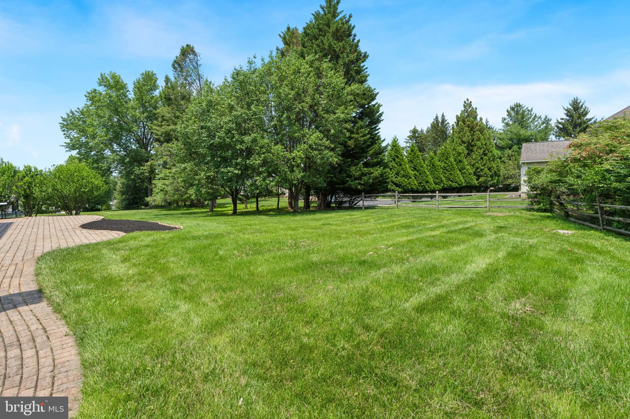 DAYLESFORD ESTATES - Residential