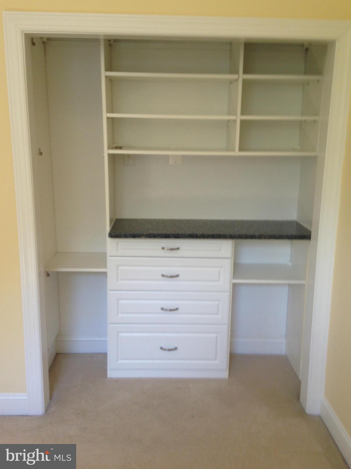 BULL RUN MOUNTAIN ESTATE - Residential