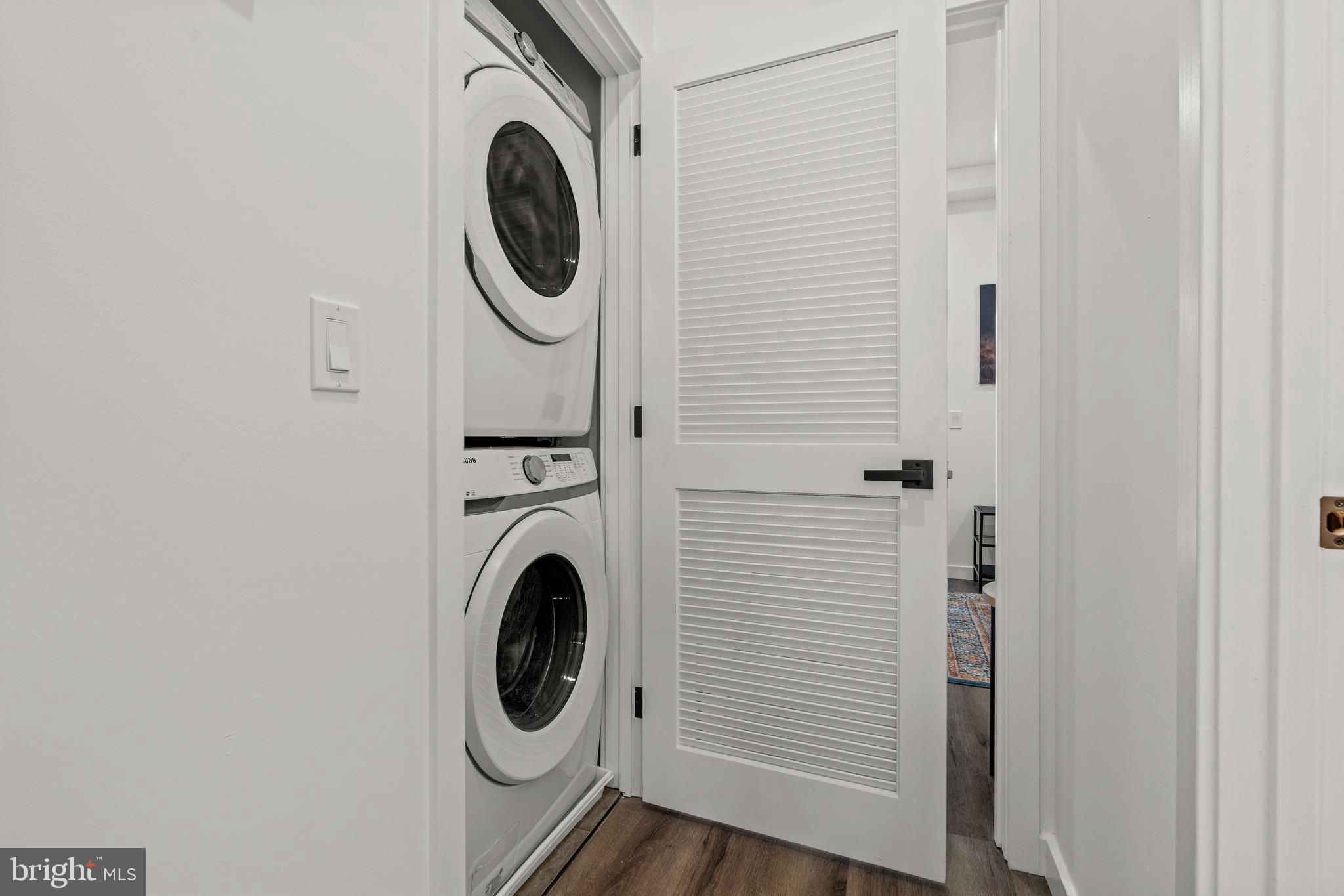 POINT BREEZE - Residential Income