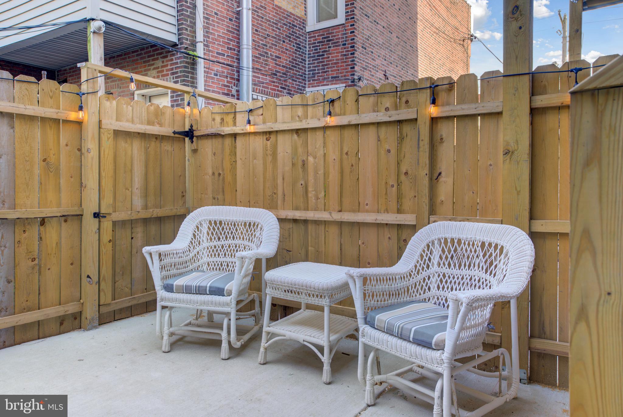 POINT BREEZE - Residential Income