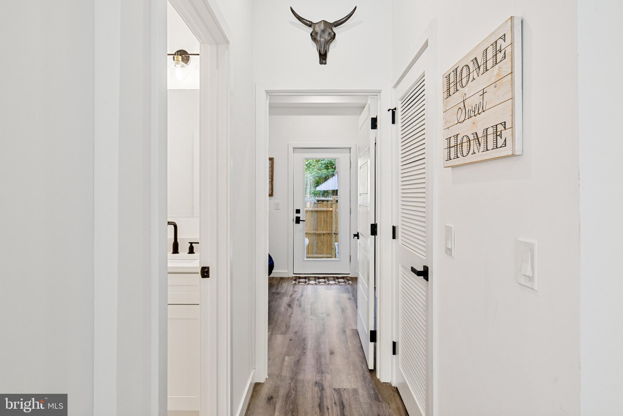 POINT BREEZE - Residential Income