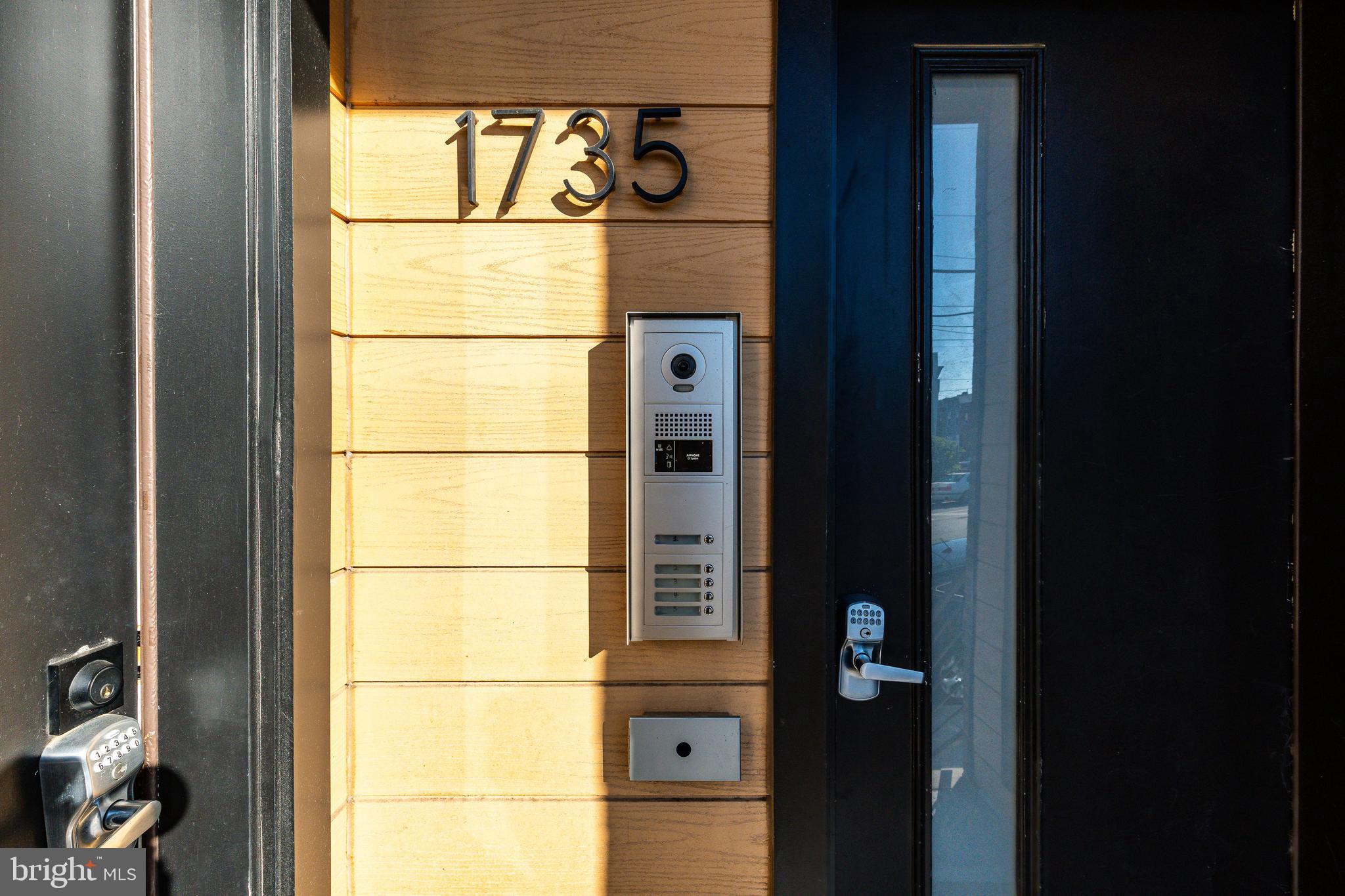 POINT BREEZE - Residential Income