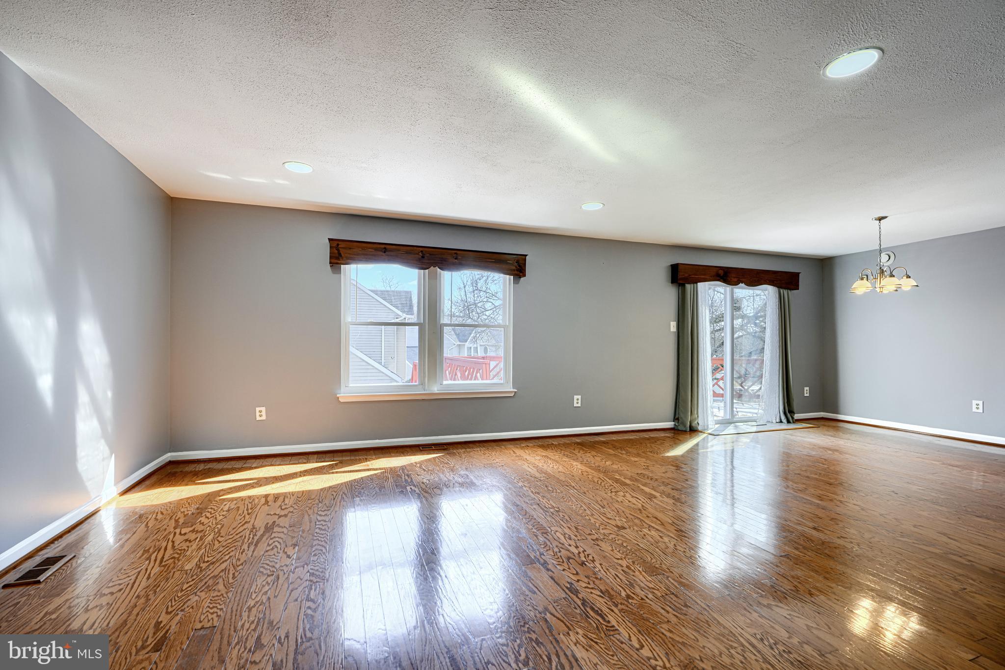 RIVER MILLS - Residential