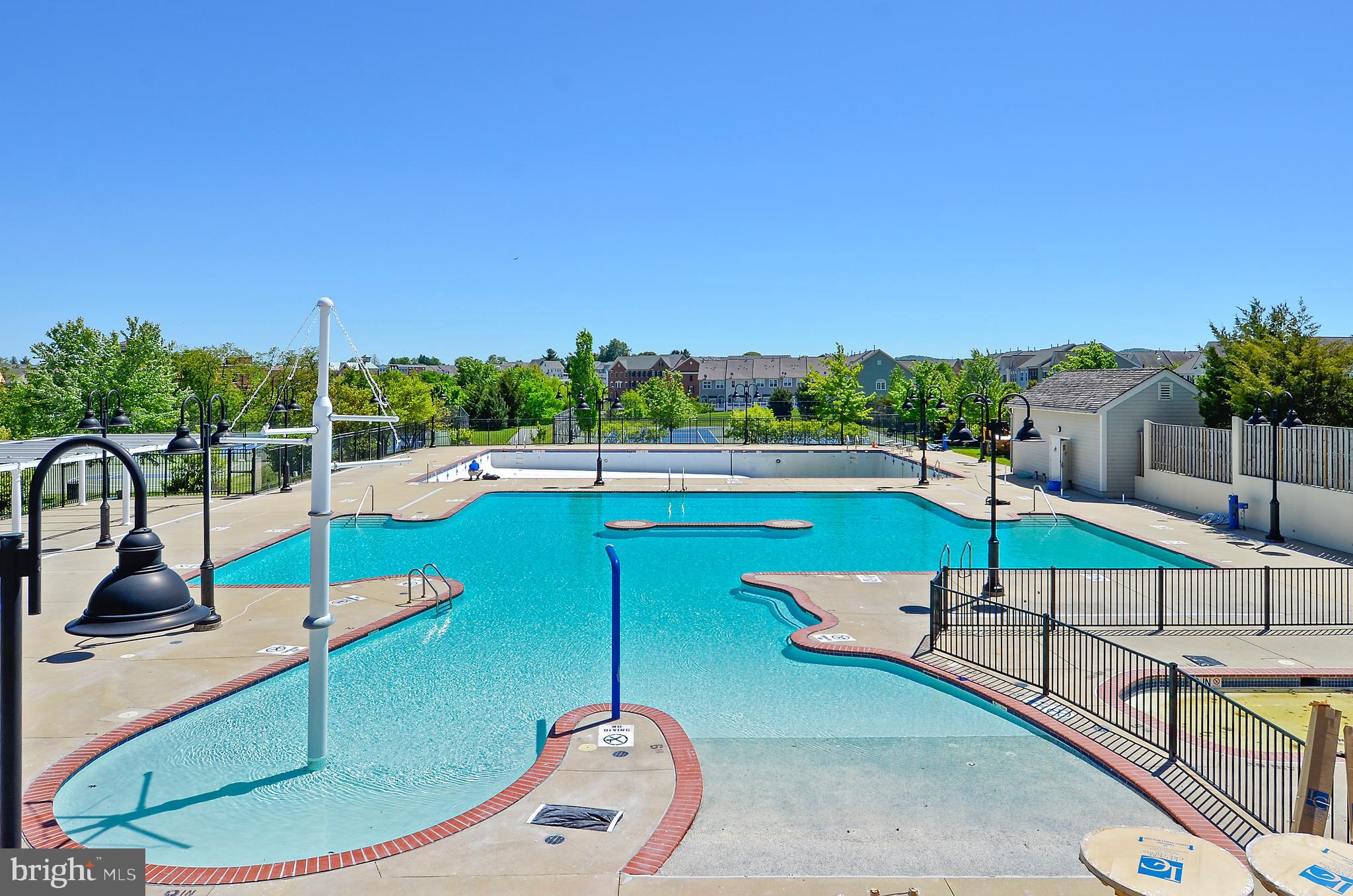 VILLAGES OF URBANA - Residential