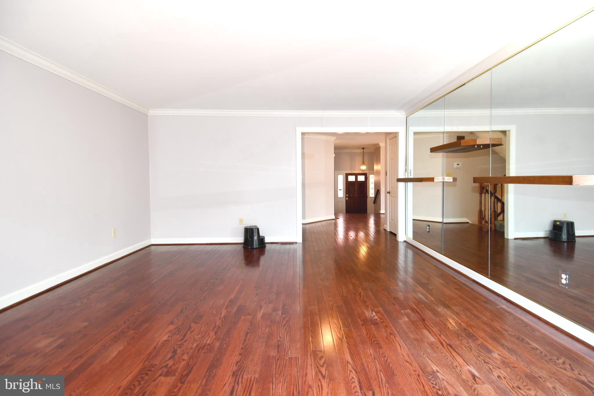 LANDMARK MEWS - Residential Lease