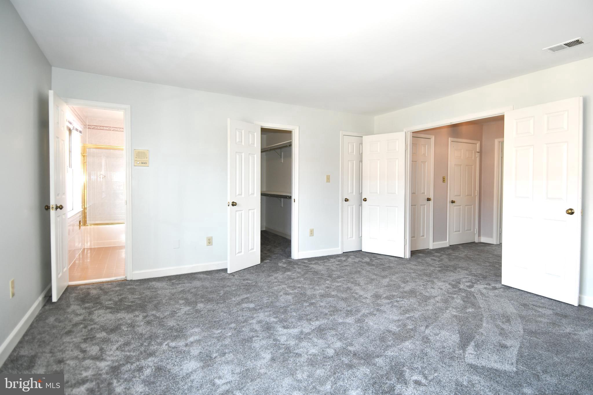 LANDMARK MEWS - Residential Lease