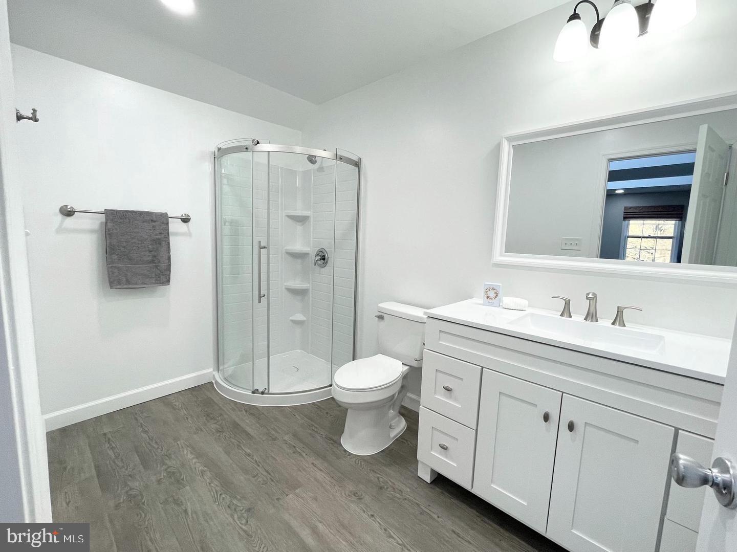 LANDMARK MEWS - Residential Lease