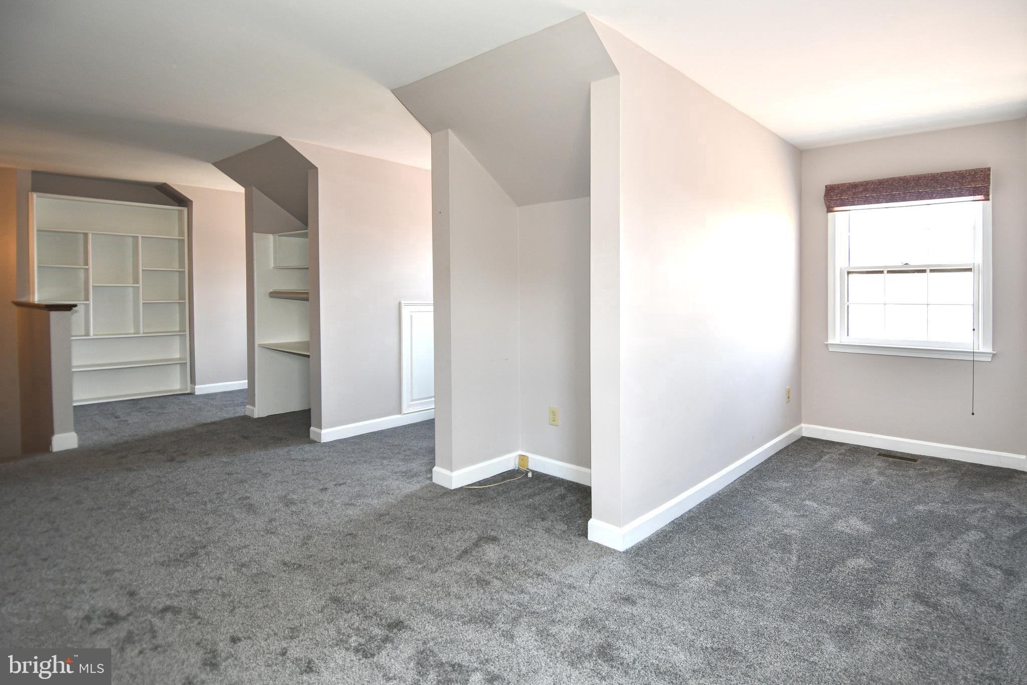 LANDMARK MEWS - Residential Lease