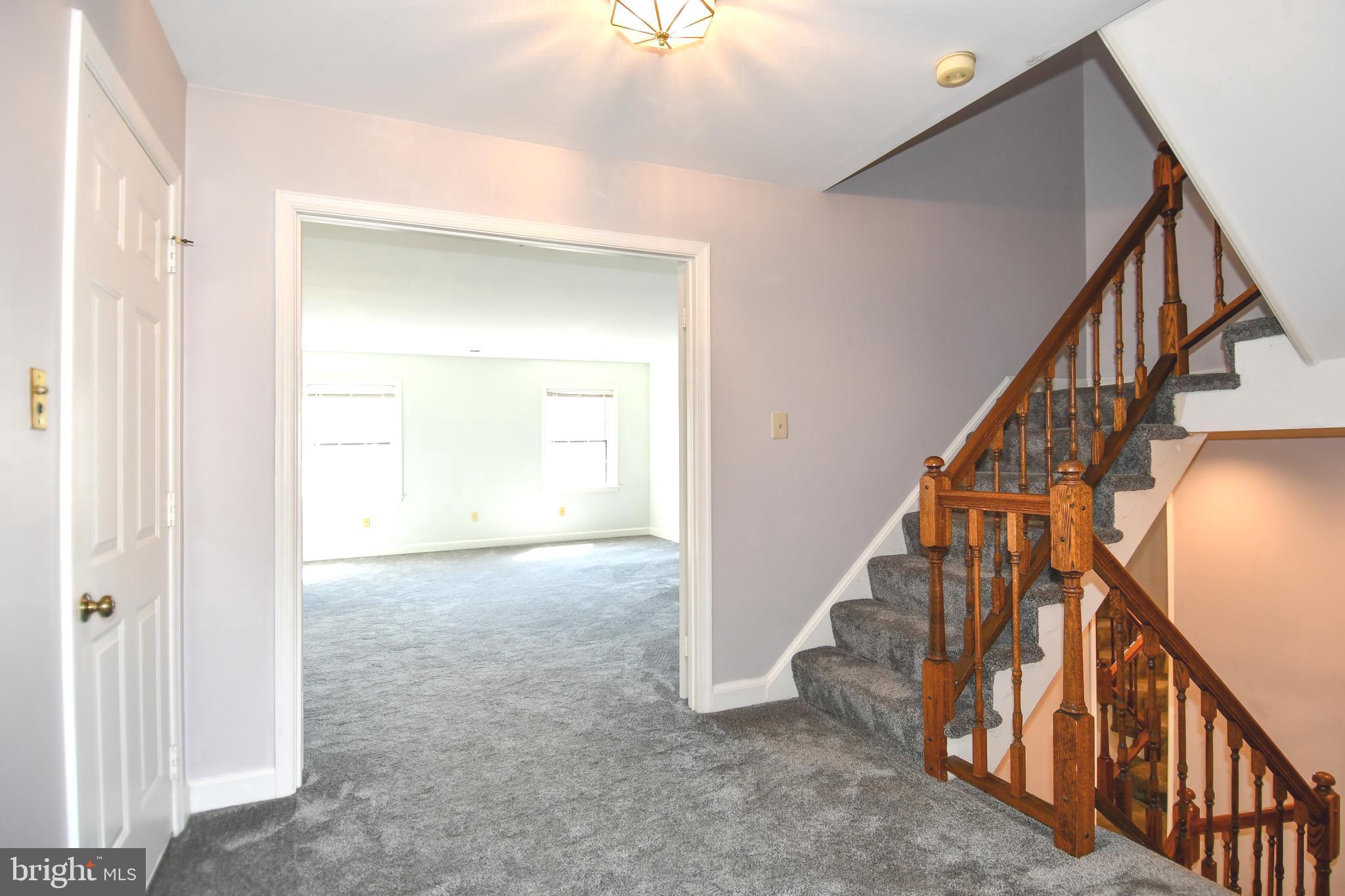 LANDMARK MEWS - Residential Lease