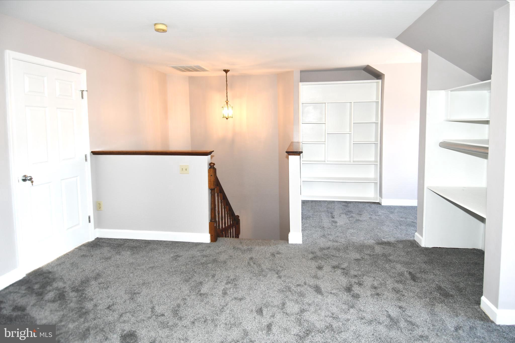 LANDMARK MEWS - Residential Lease