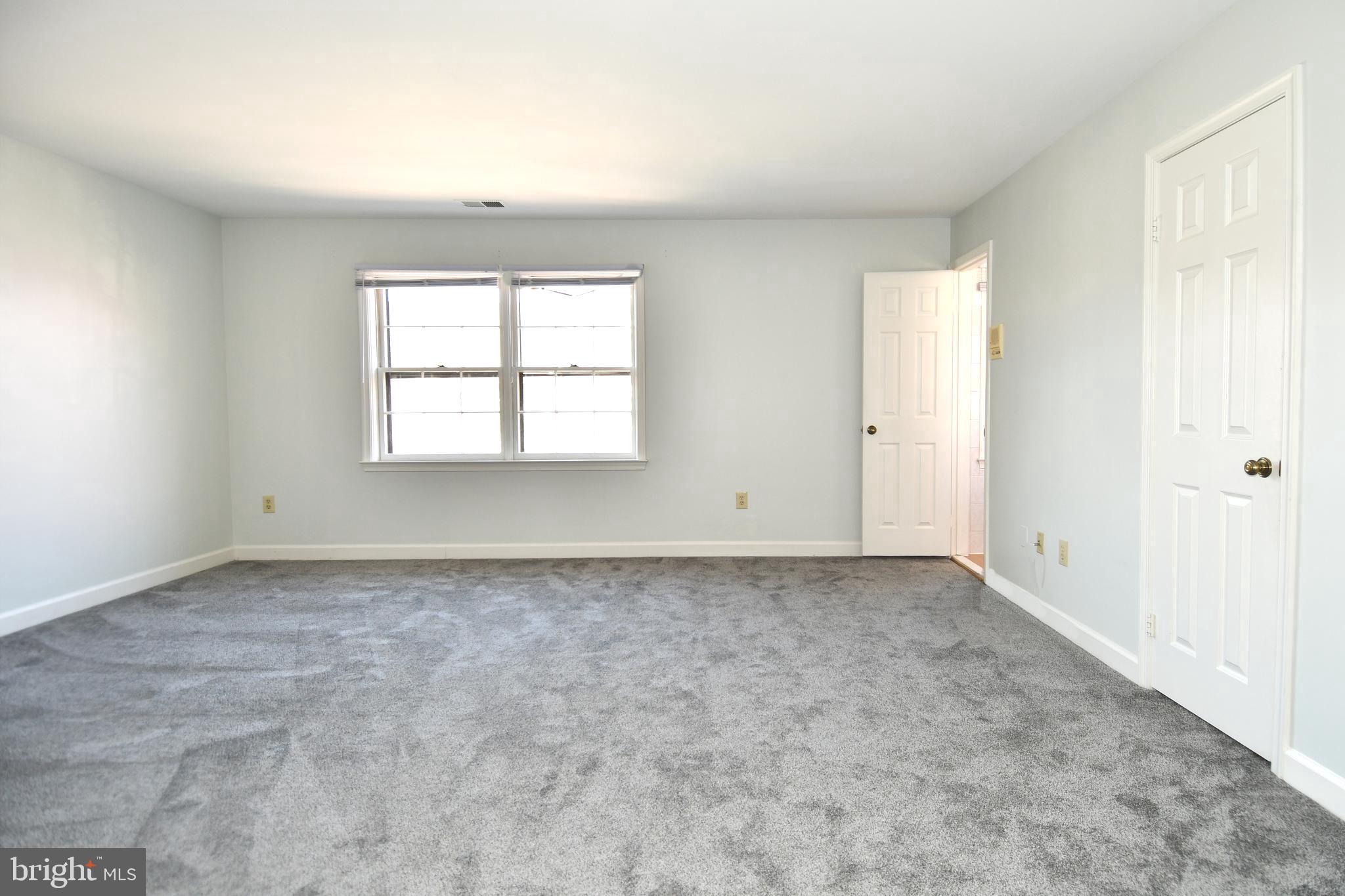 LANDMARK MEWS - Residential Lease