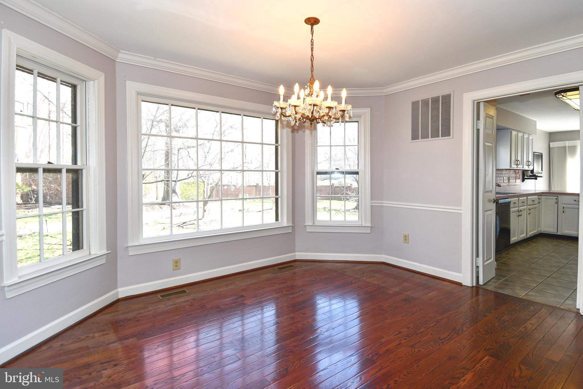 LANDMARK MEWS - Residential Lease