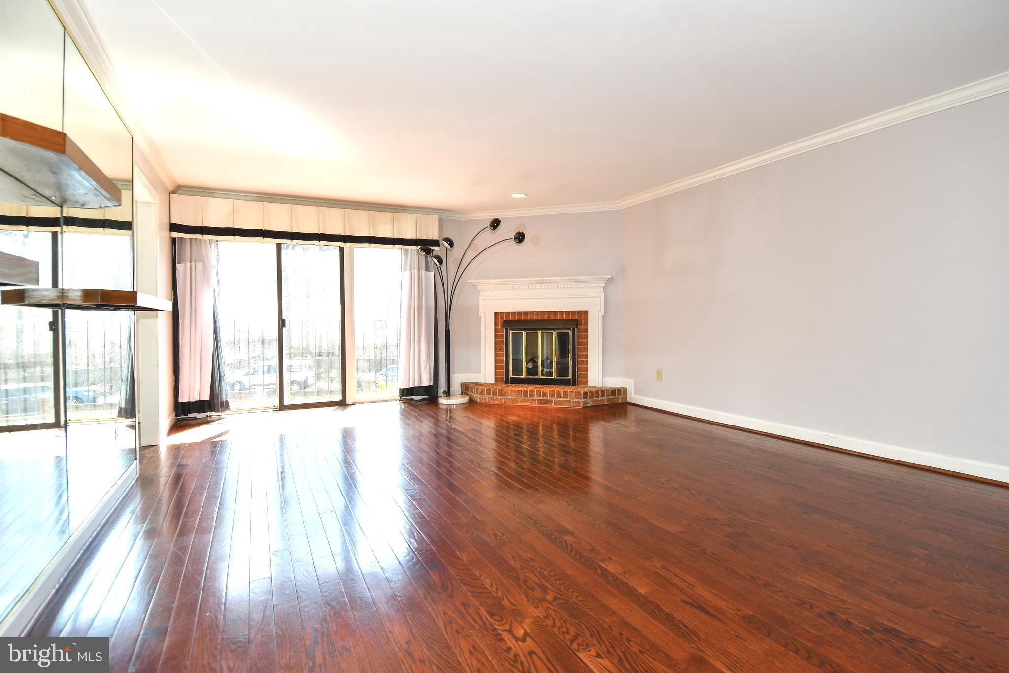 LANDMARK MEWS - Residential Lease