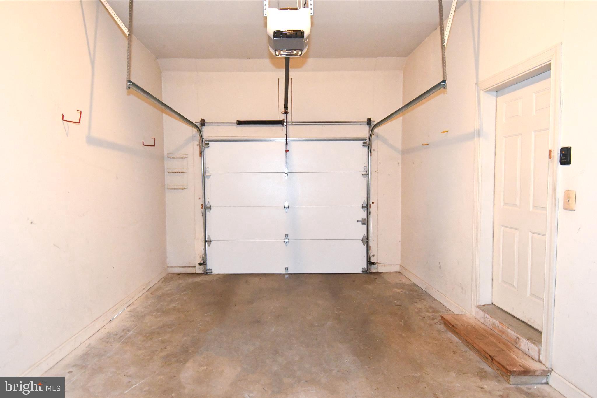 LANDMARK MEWS - Residential Lease