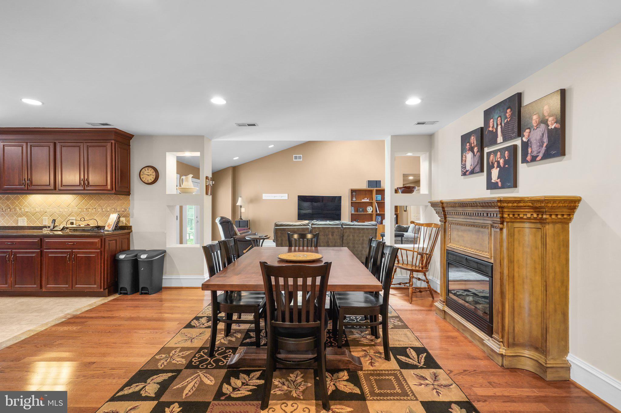 QUAINT ACRES - Residential