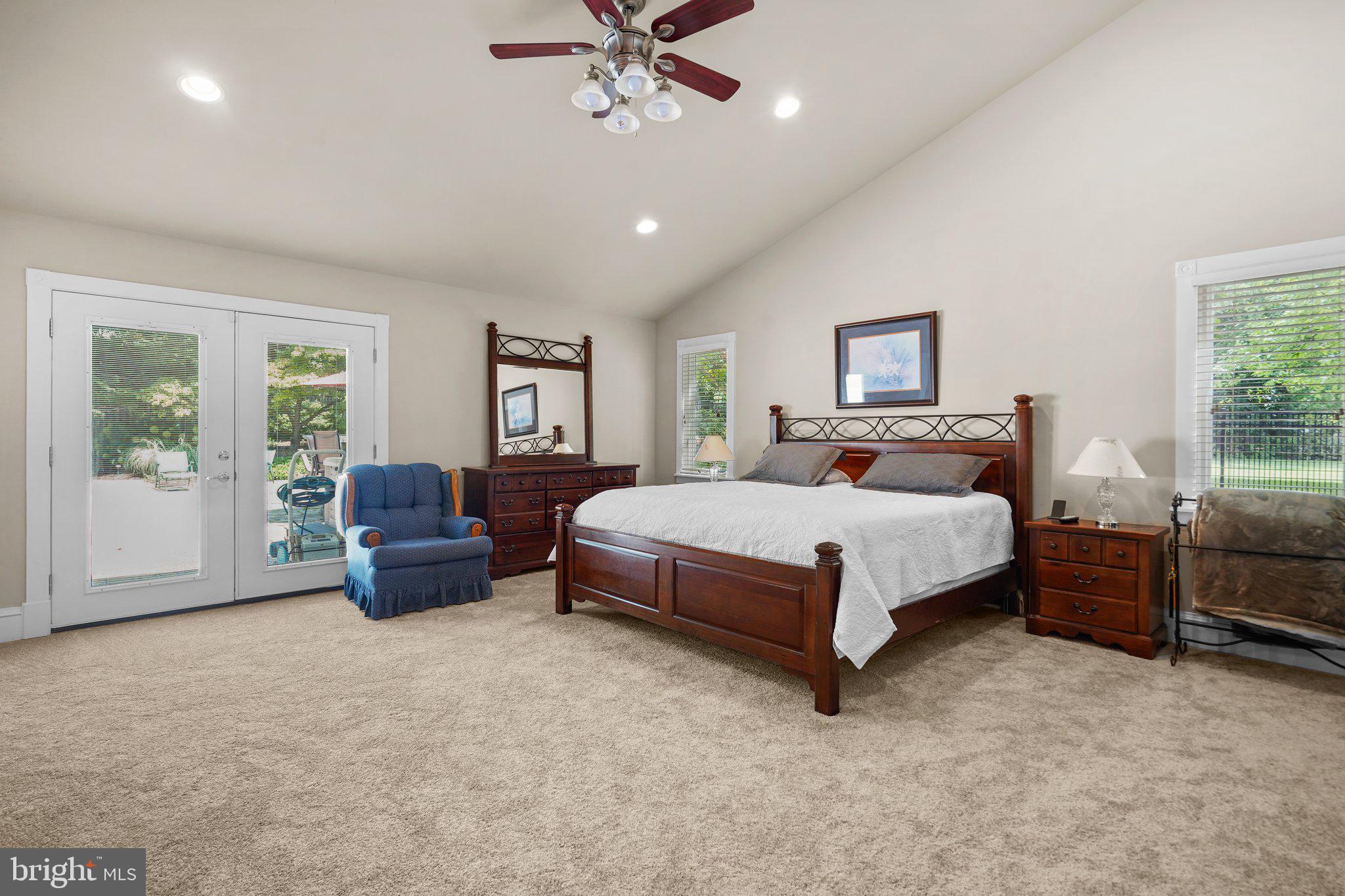 QUAINT ACRES - Residential