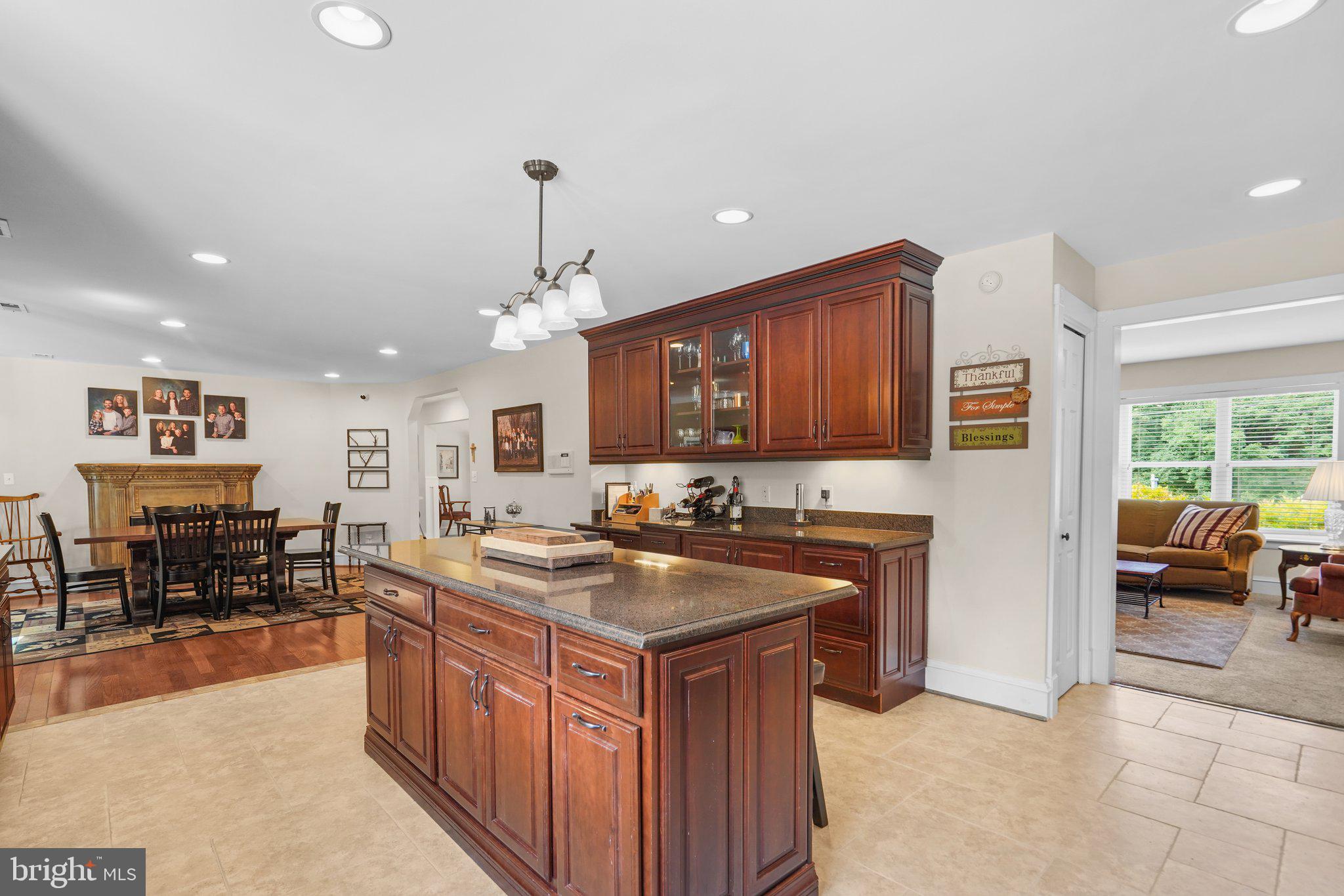 QUAINT ACRES - Residential