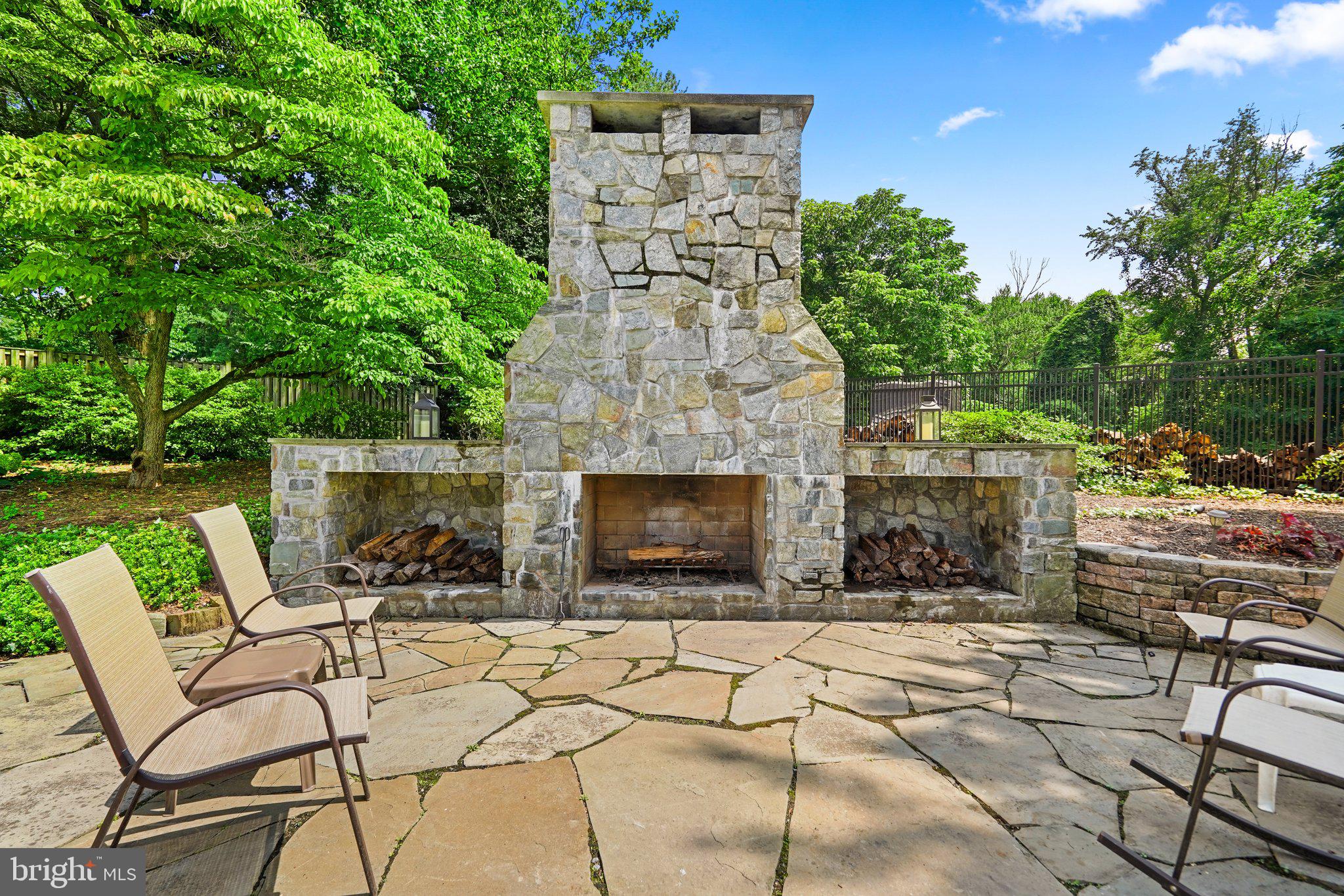 QUAINT ACRES - Residential