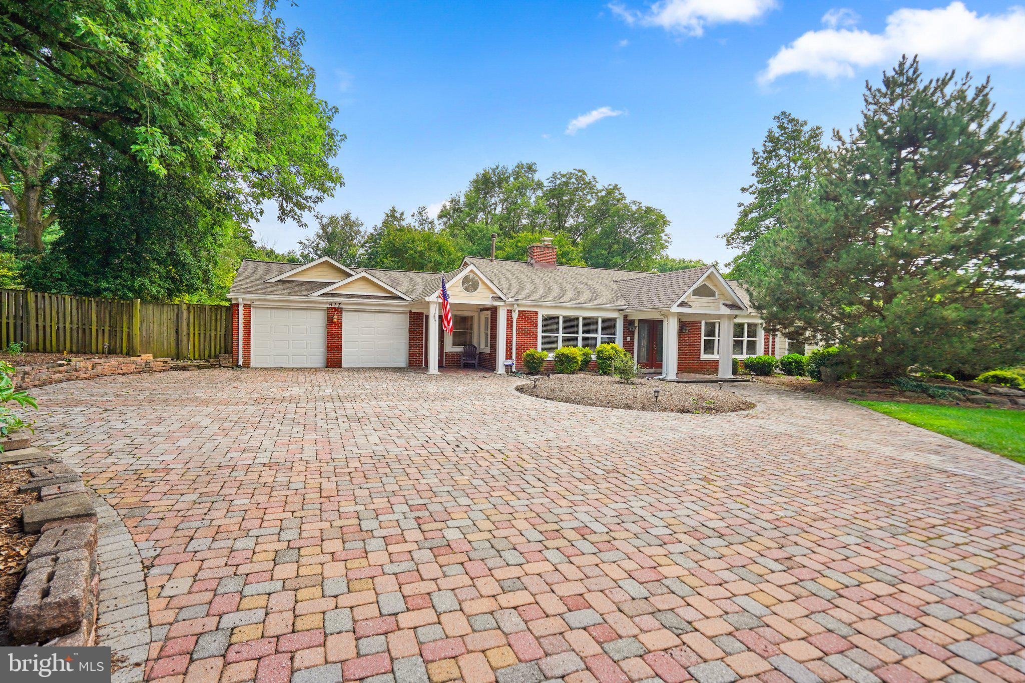 QUAINT ACRES - Residential