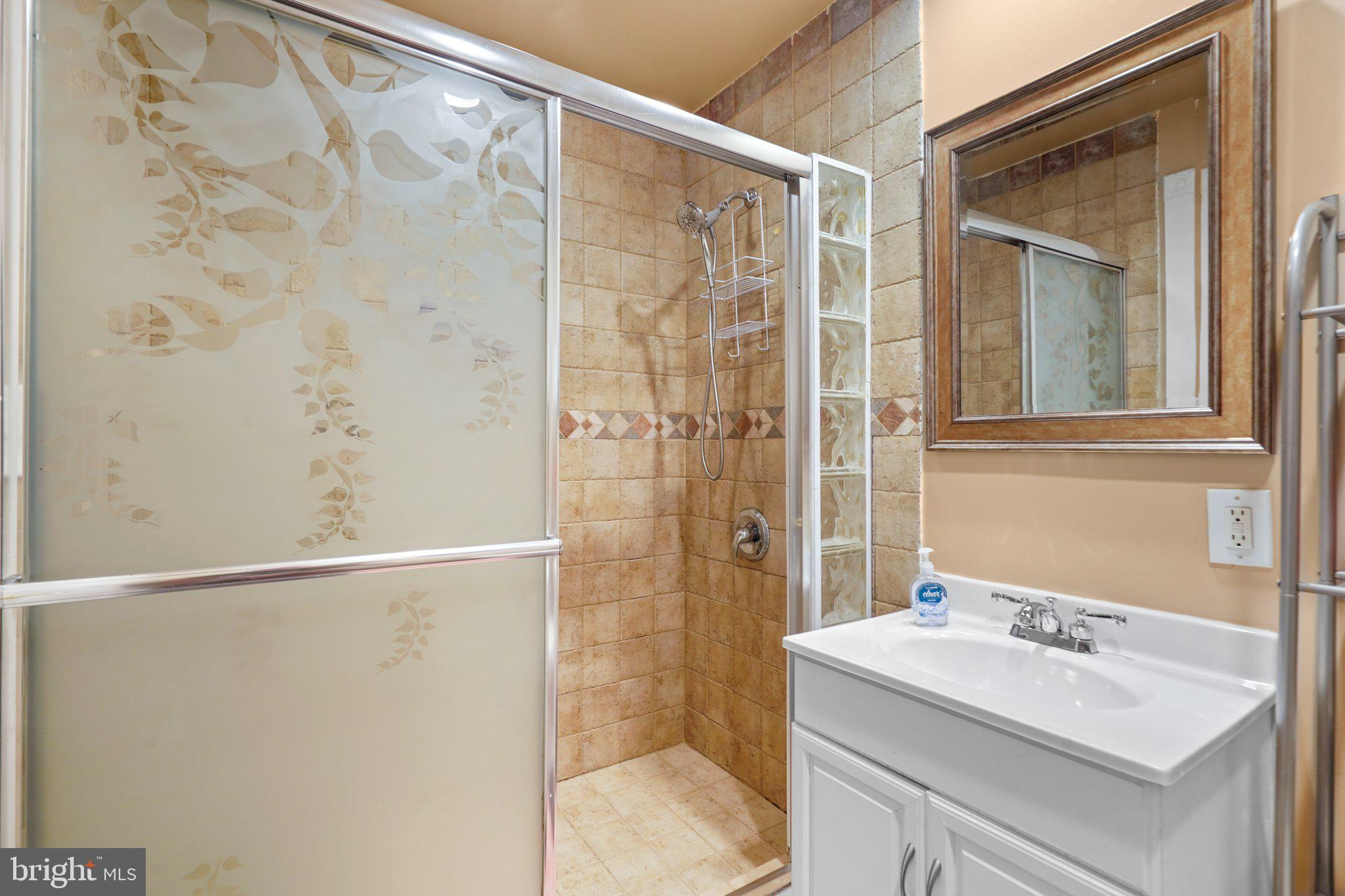 QUAINT ACRES - Residential