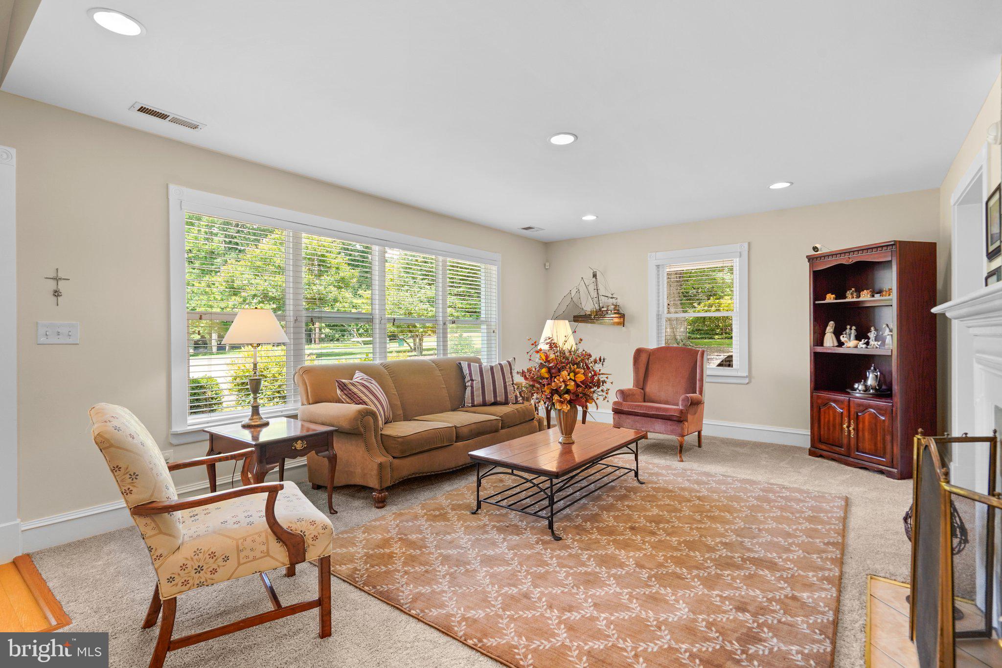 QUAINT ACRES - Residential