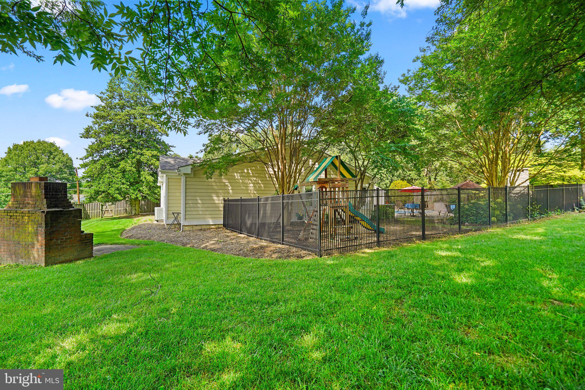 QUAINT ACRES - Residential