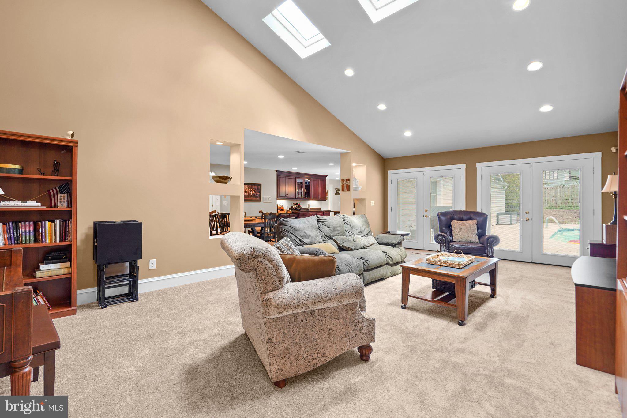 QUAINT ACRES - Residential