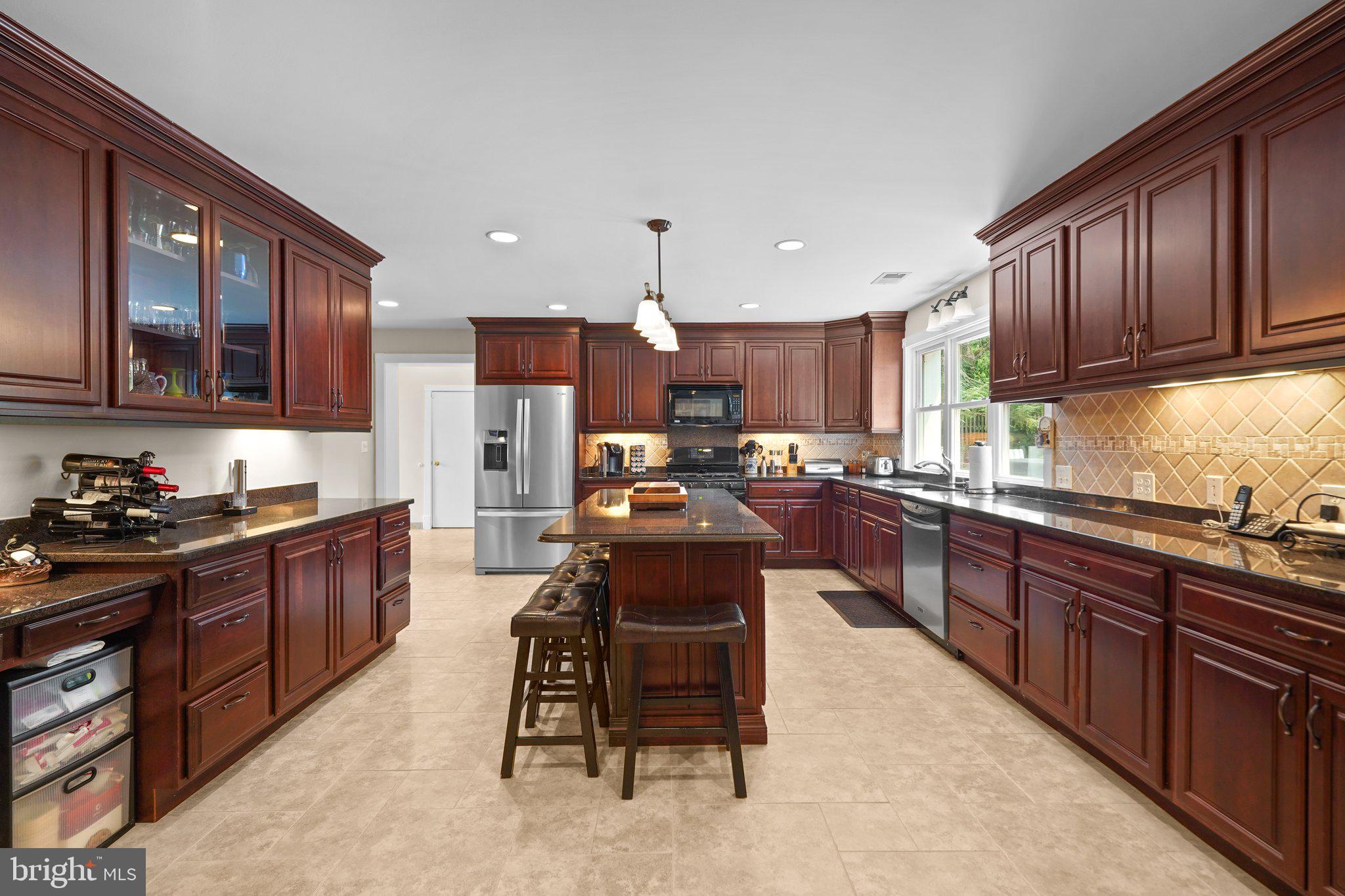 QUAINT ACRES - Residential