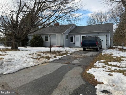 915 E DIVISION STREET DOVER DE 19901