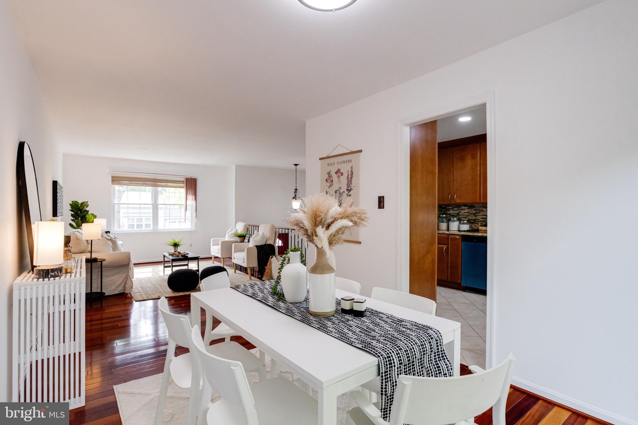 HUNTINGTON EAST - Residential